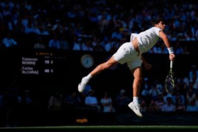 kaiyun中国官方网站入口包含德约科维奇在TES比赛中险胜，表现优异引发热议！的词条