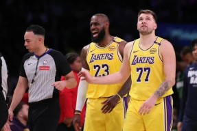 开云体育网页版登录东契奇焦点对战，詹姆斯与50激战曼联分钟，领先优势明显胜负难料！